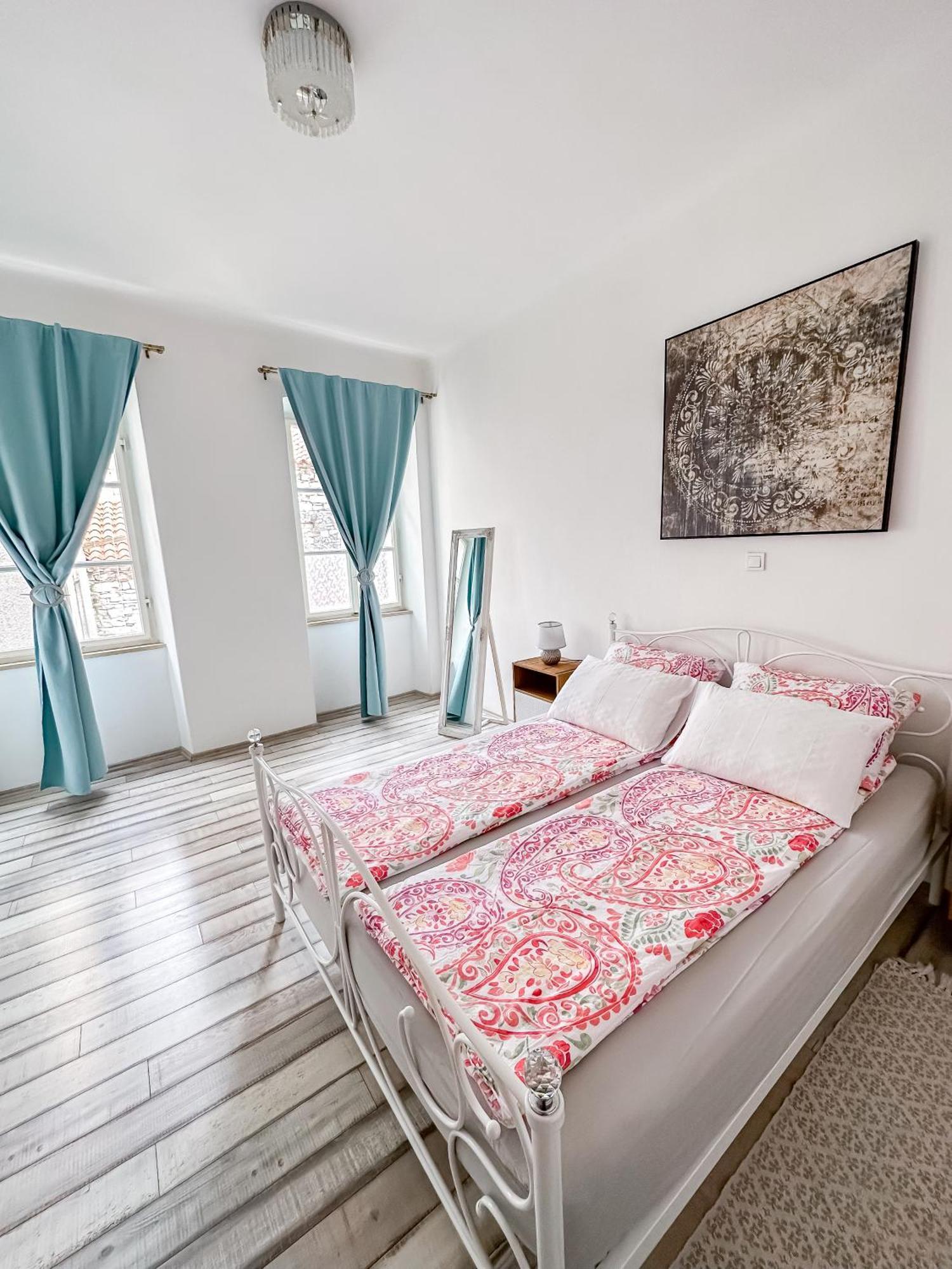 Main Square Apartment Pula Dış mekan fotoğraf